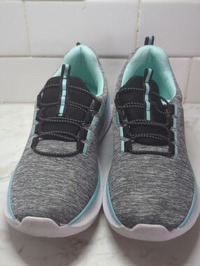 WOMENS SNEAKERS